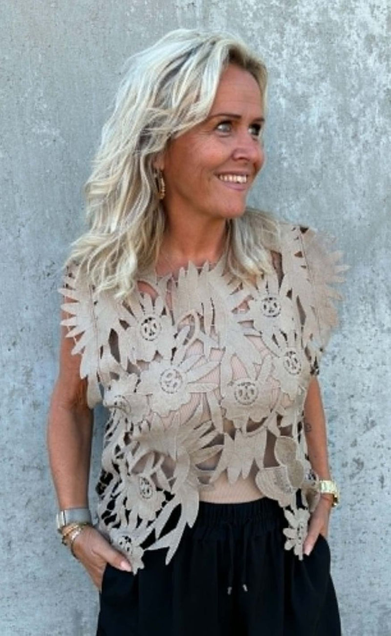 Tim og Simonsen Topp - Yrsa Lace - Coffee