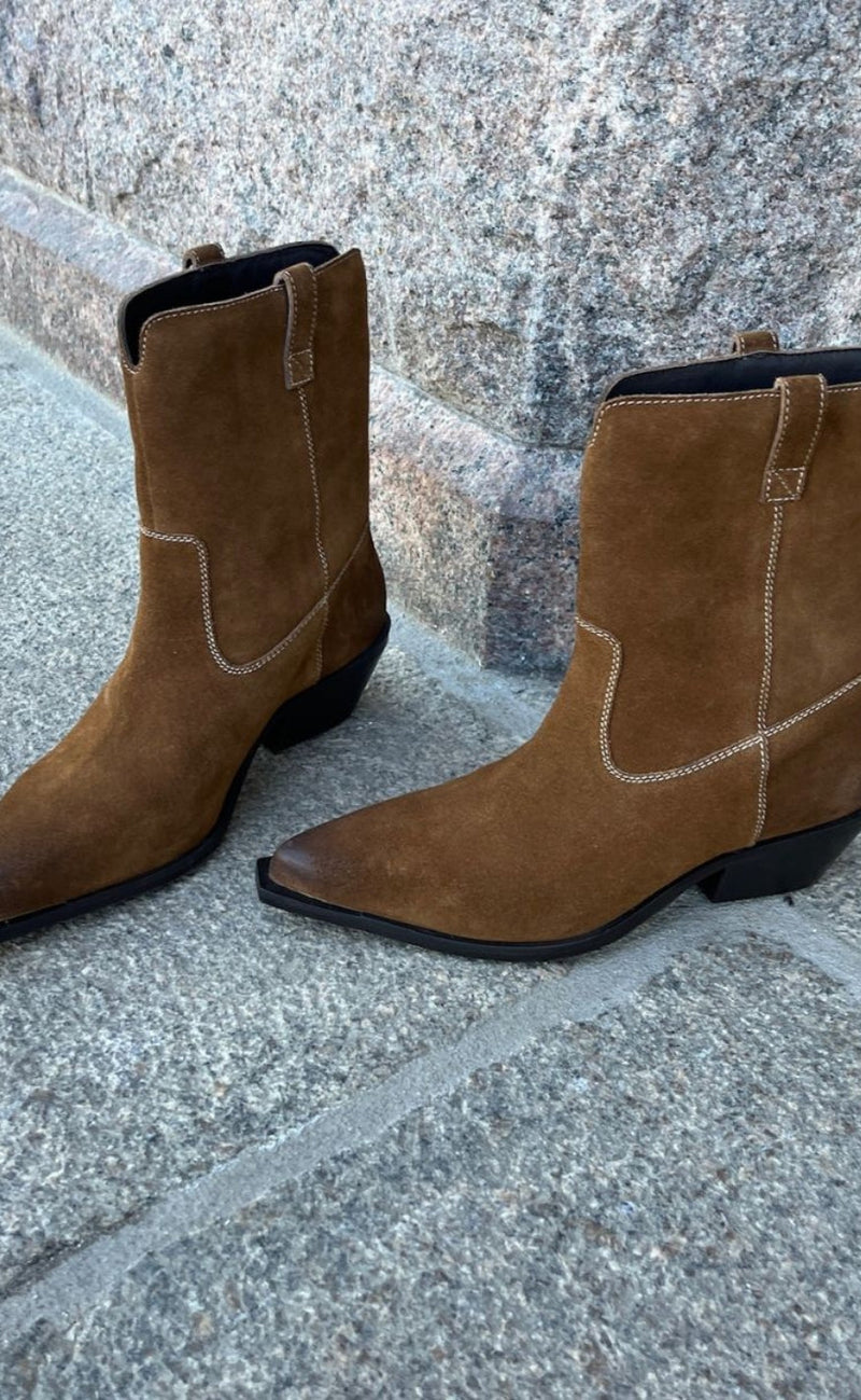 Copenhagen Shoes Støvler - The Couture Walk - Tobacco