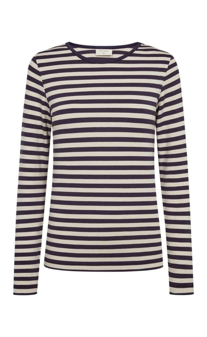 Freequent T-shirt - Liana - NightShade w. Moonbeam