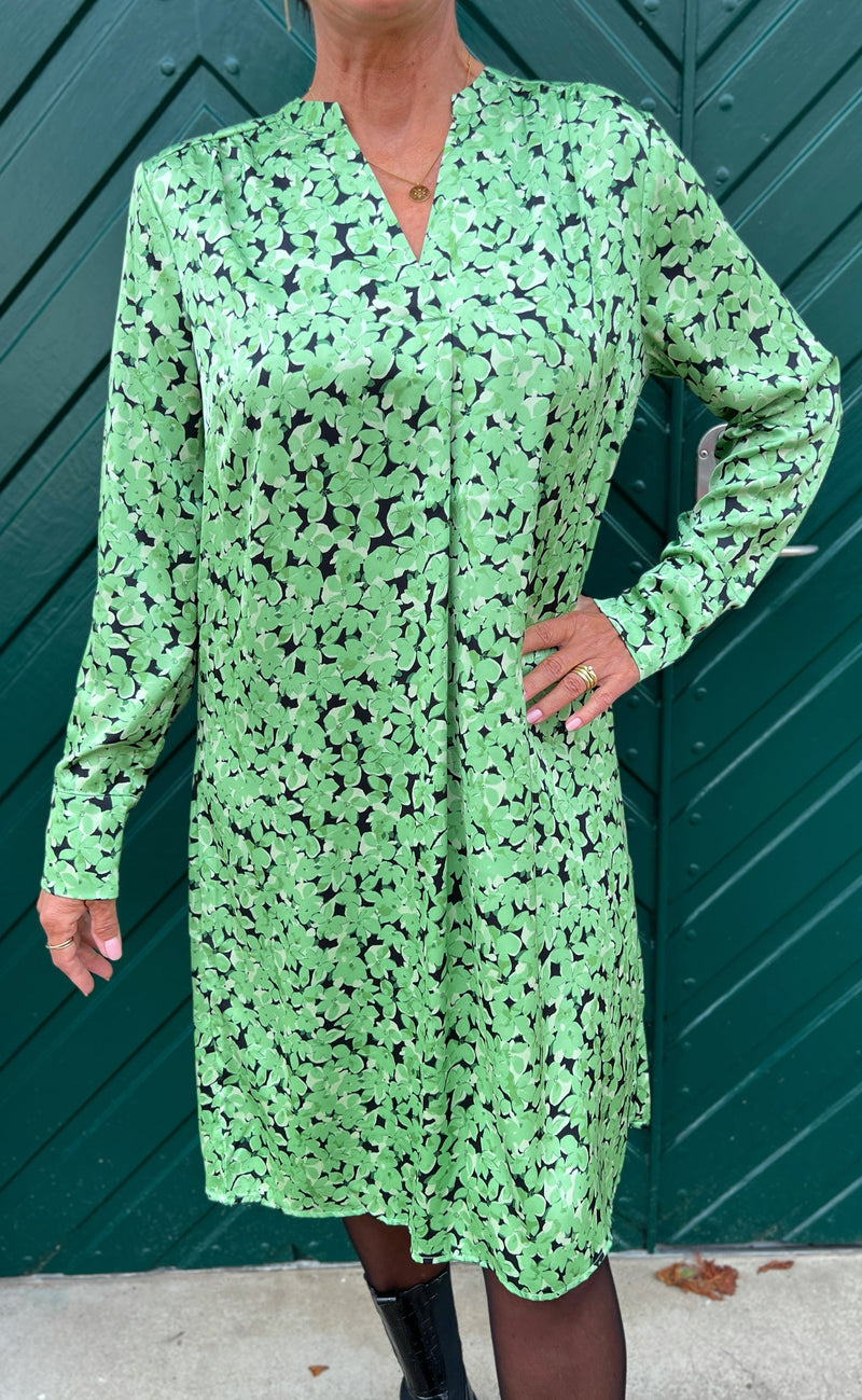 INA Copenhagen Kjole - Alina - Green Flower