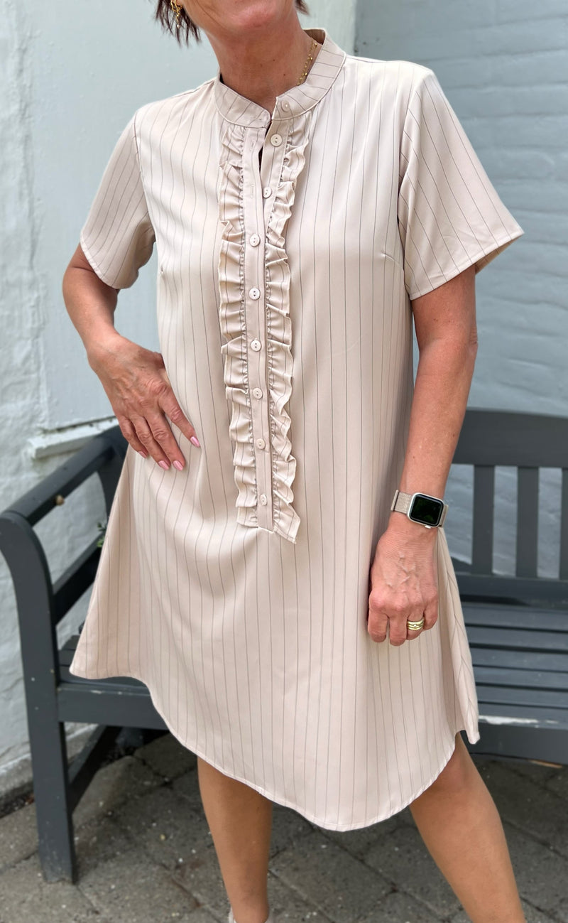 INA Copenhagen Kjole - Flora - Beige Pinstripe