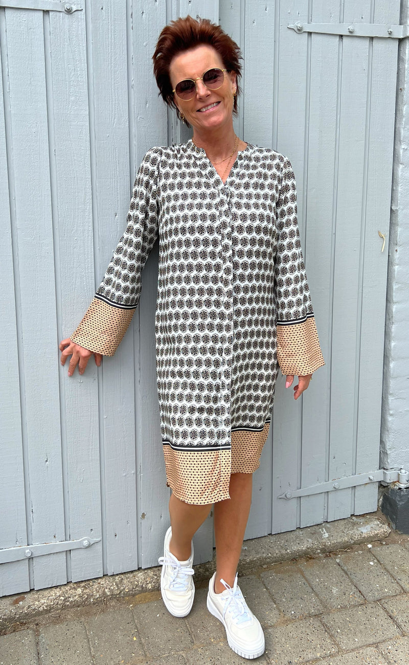 INA Copenhagen Kjole - Katia - Beige Print