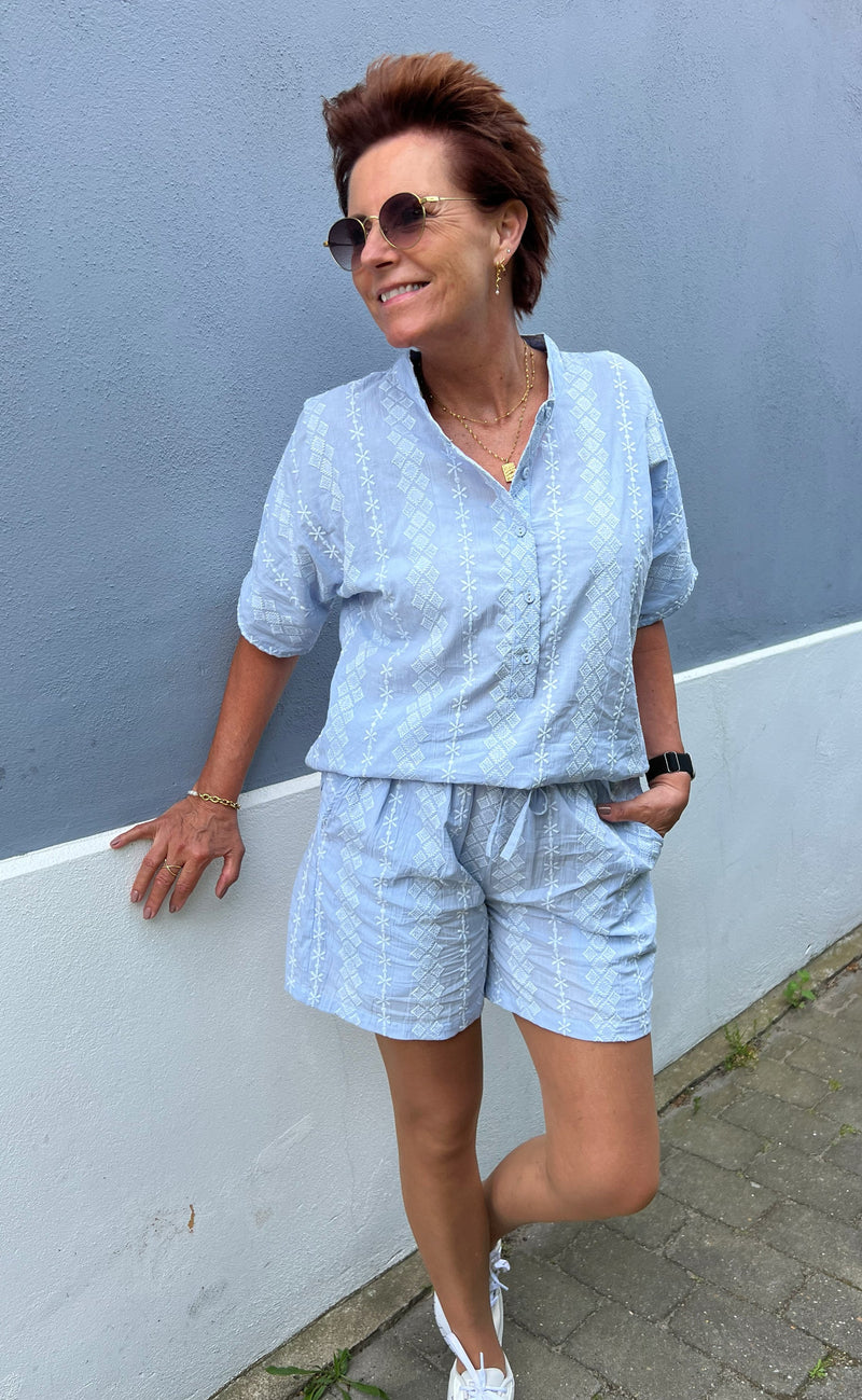 INA Copenhagen Shorts - Erica - Blue/White Embroidery