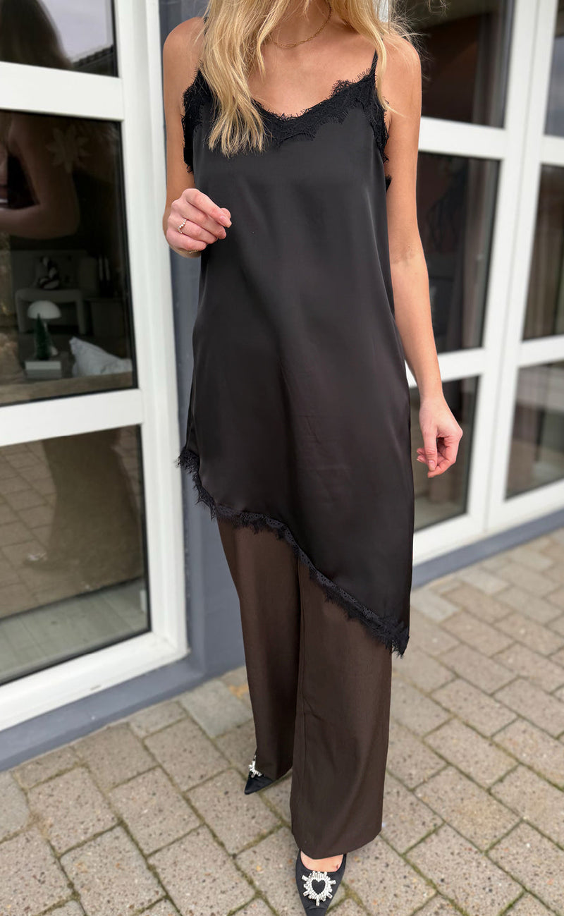 Say INA Copenhagen Kjole - Lavi Lace - Black Satin