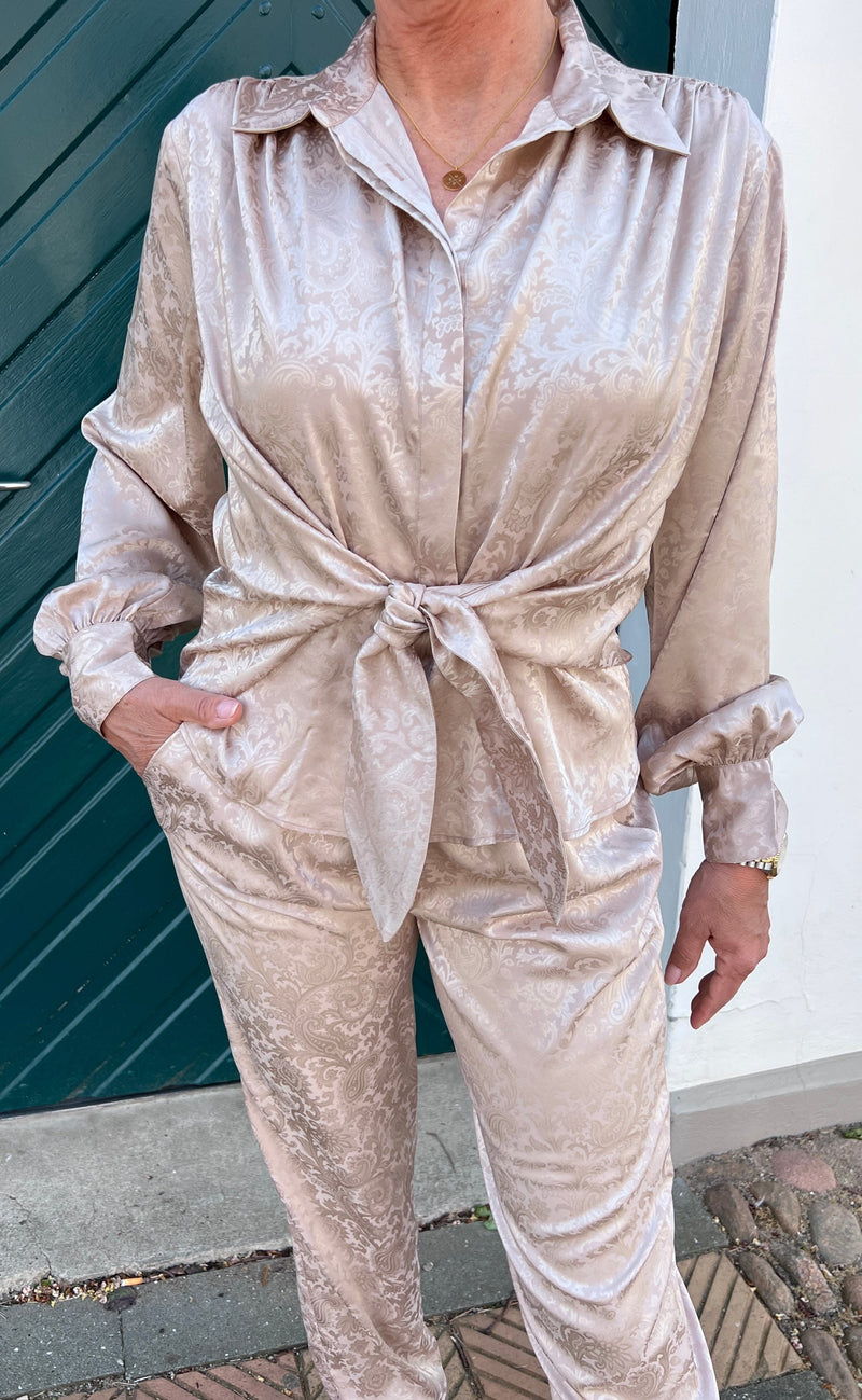 Karmamia Copenhagen Skjorte - Lee - Pearl Paisley Jacquard