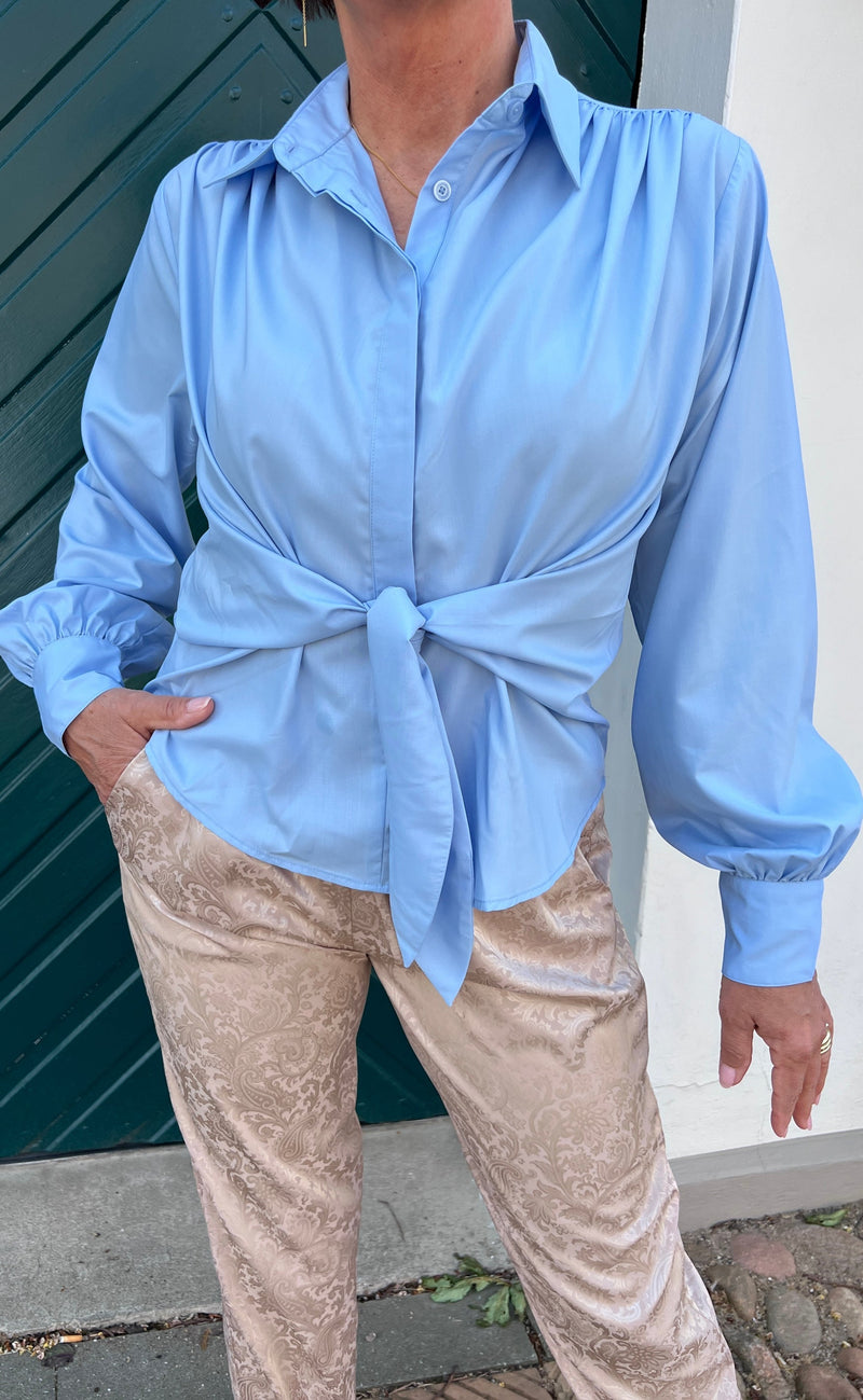 Karmamia Copenhagen Skjorte - Lee - Sky Blue Cotton