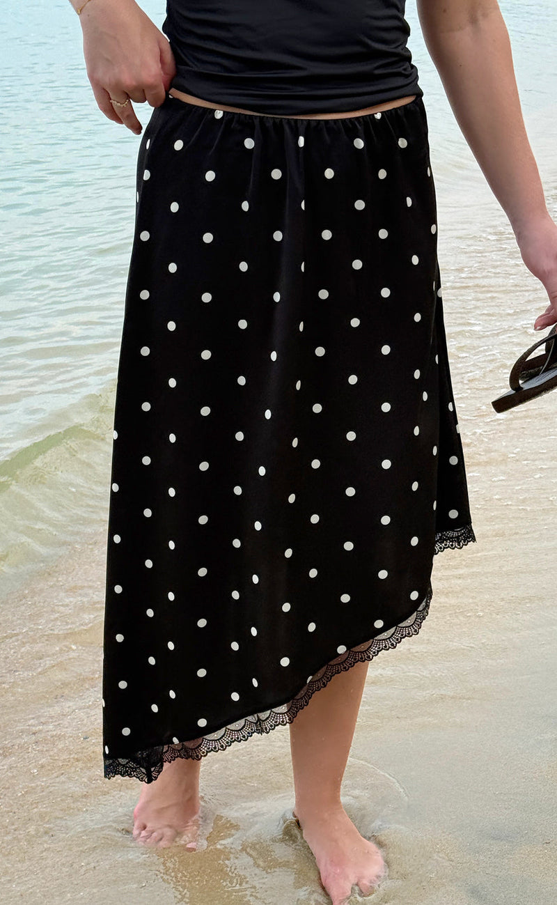 Say INA Copenhagen Skjørt - Nellie Assymmetric - Black W. White Dots