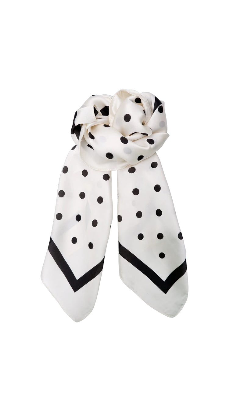 Black Colour Skjerf - Adaline - Off White