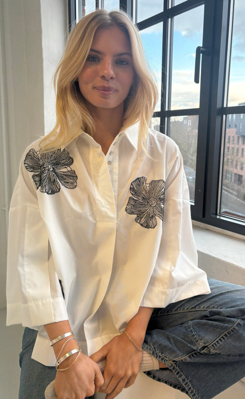 Continue Skjorte - Klara Flower - White