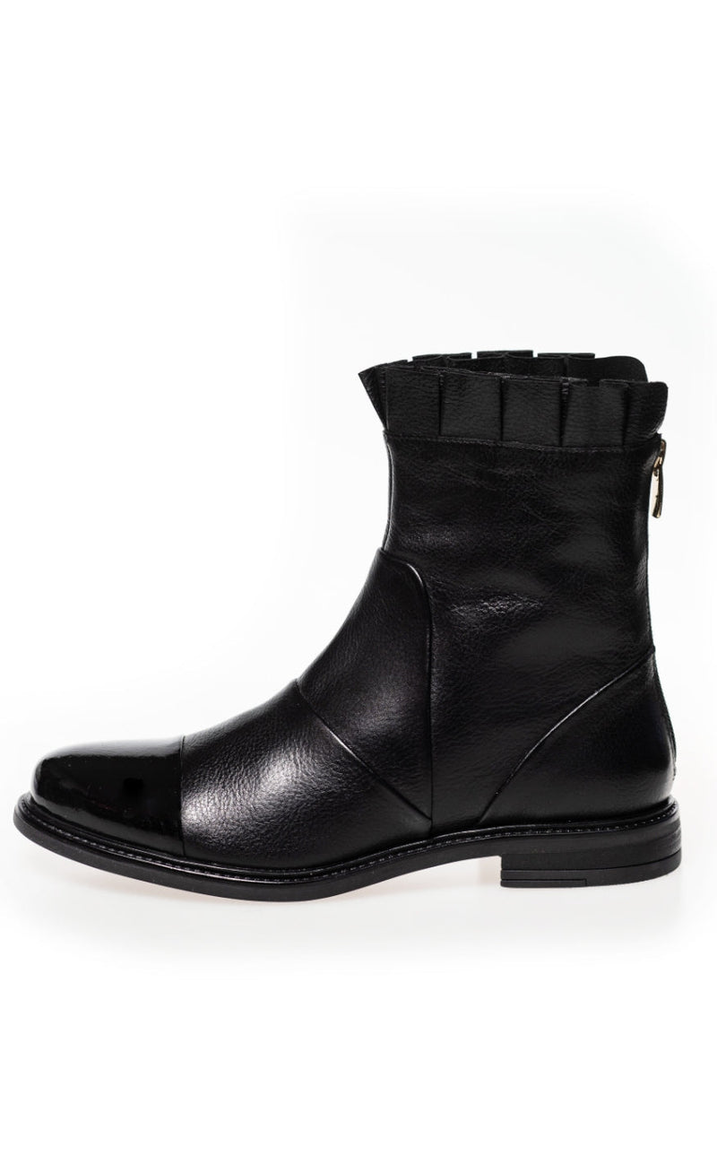 Copenhagen Shoes Støvler - Margaret - Black W/Patent Toe
