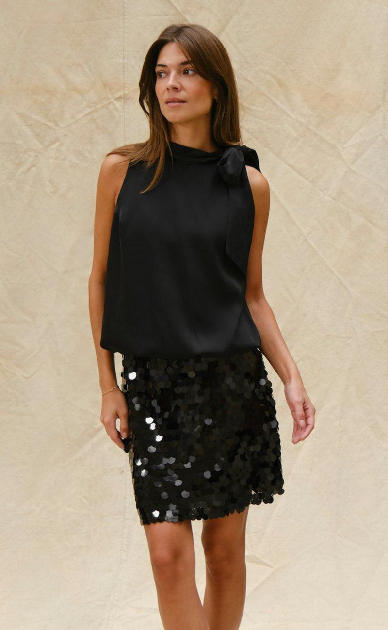 Neo Noir Topp - Veda Drapy - Black