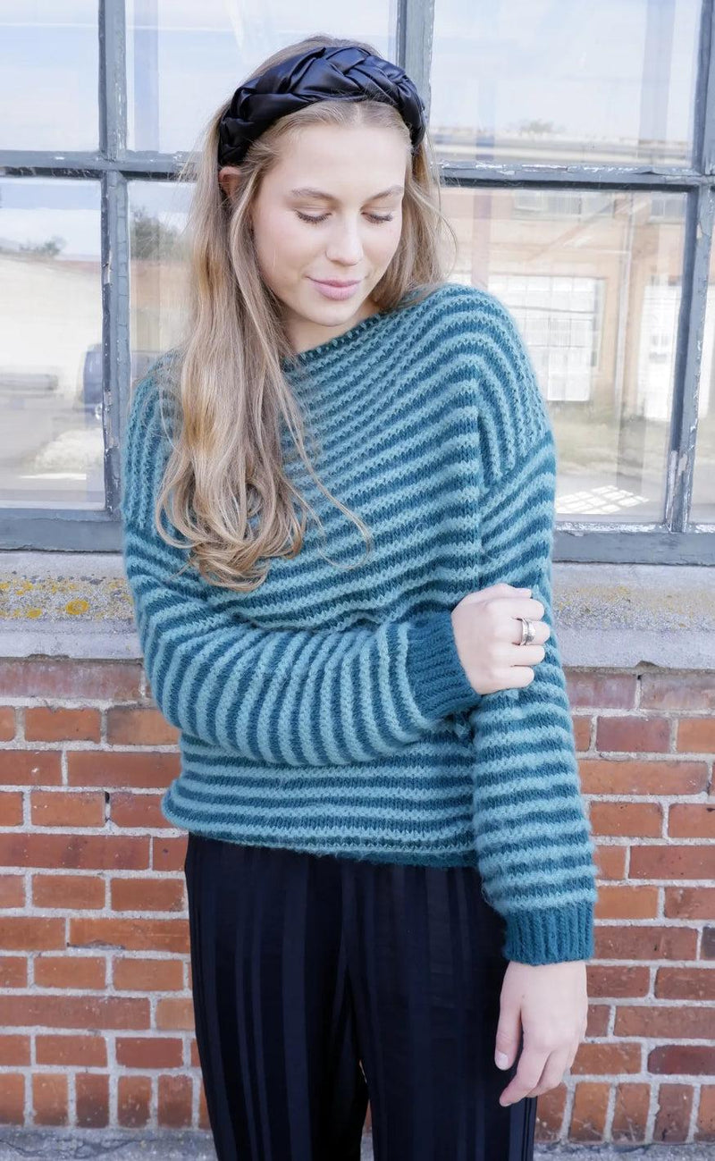Black Colour Jumper - Nevada - Bottle/Dust Green