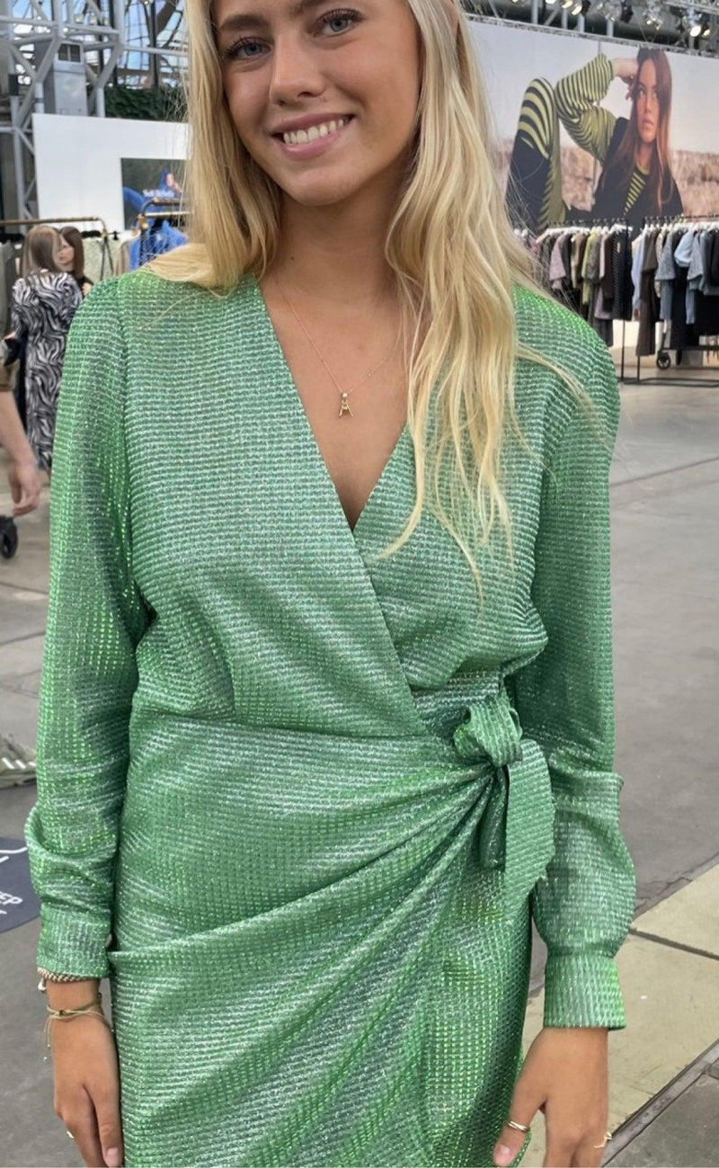 Continue Kjole - Glam - Graas Green