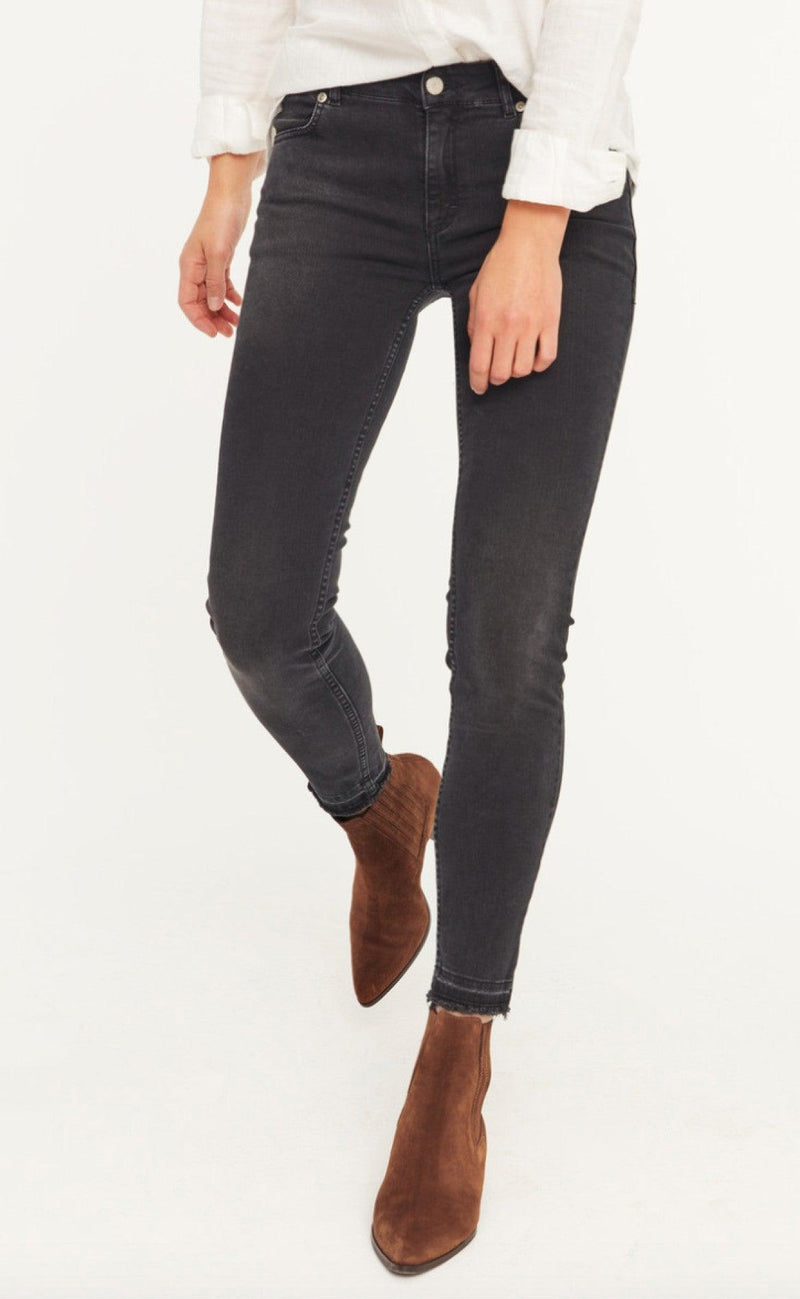 GLOBAL FUNK THIRTEEN JEANS DARK ATTITUDE