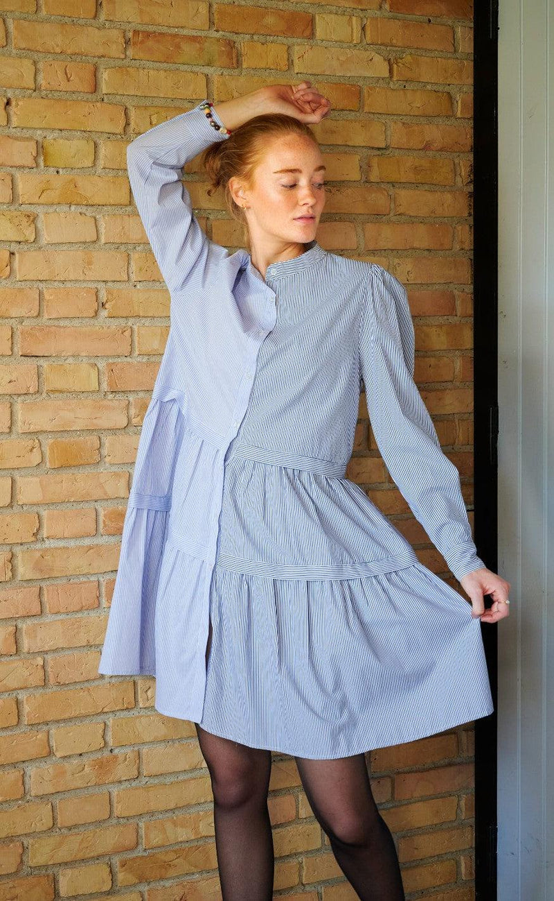 Noella Kjole - Ebony - Navy/Light Blue