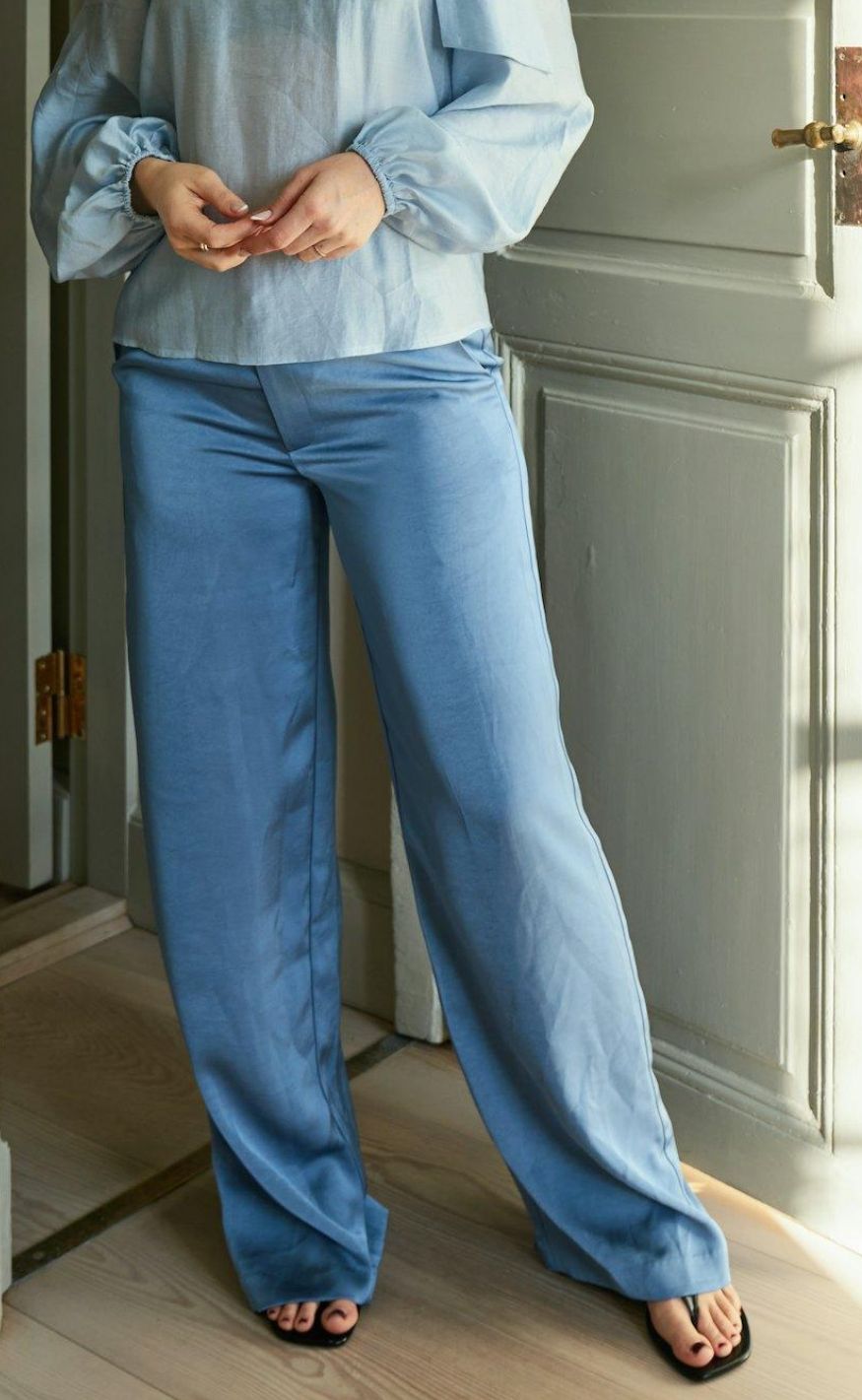 Neo Noir Bukser - Emmett Heavy Sateen - Smoke Blue