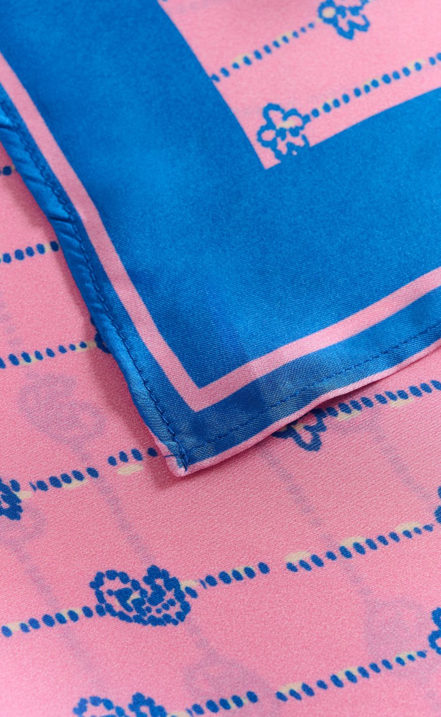 Culture Skjerf - Loli Banda - PinK Graphic