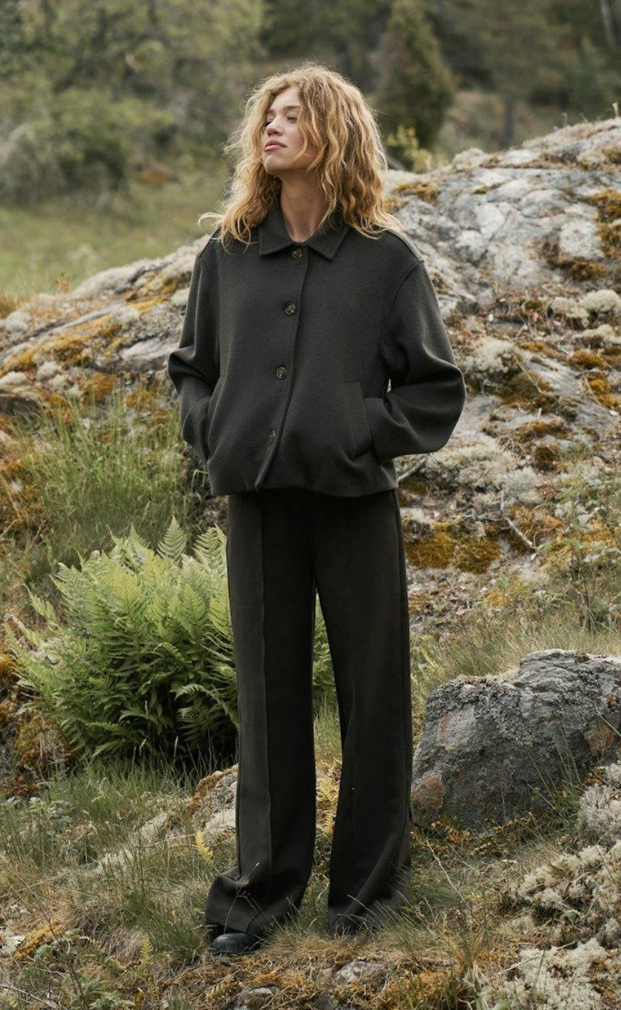 Neo Noir Jakke - Hamra Wool - Army