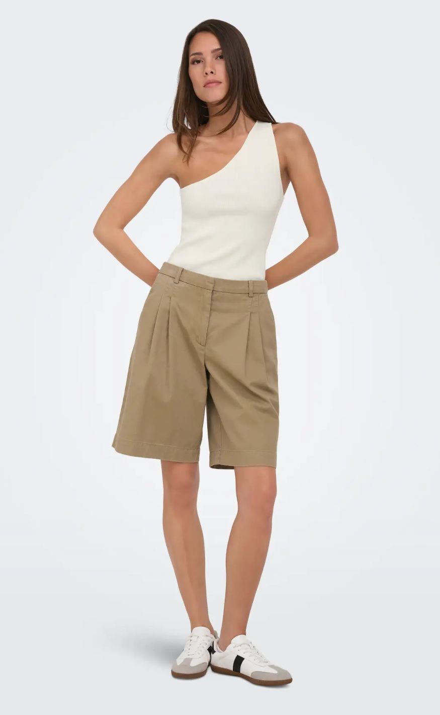 ONLY Topp - Milo One Shoulder - Cloud Dancer