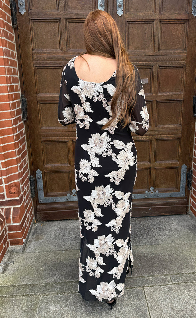 Say INA Copenhagen Kjole - Maria LS - Black W. Ivory 3D flowers