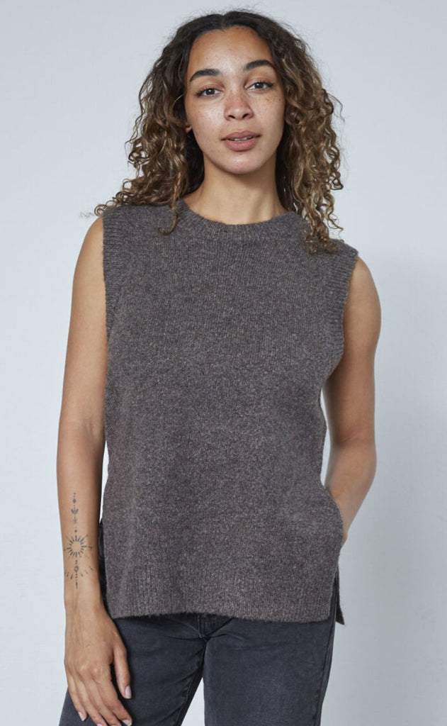 Sisters Point Vest - Luca-VE - Brown Mel.
