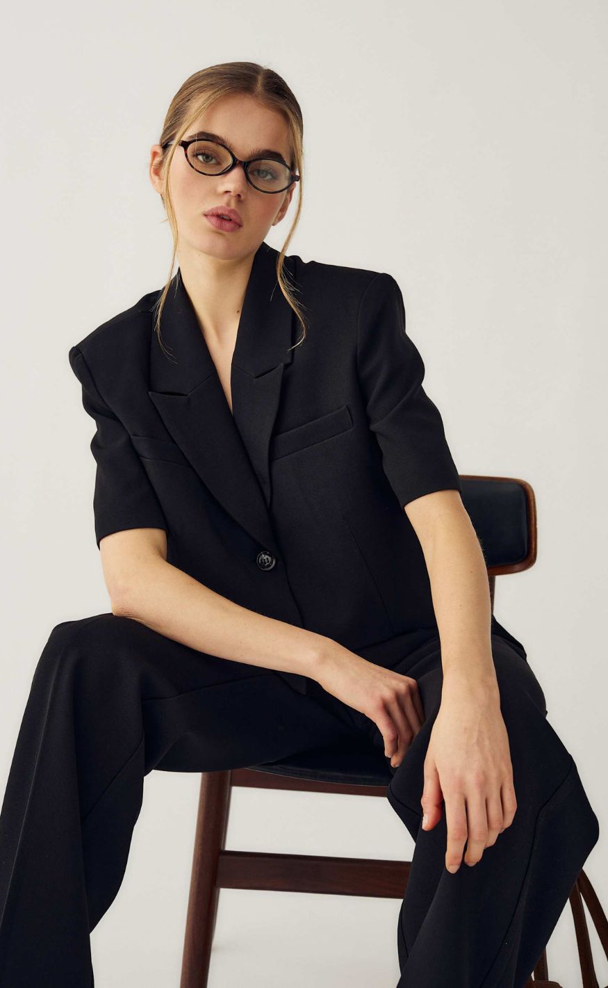 Noella Blazer - Leanne Crop - Black