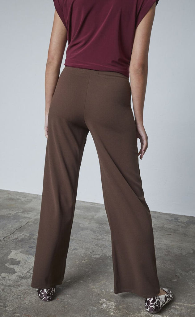 Sisters Point - Glut - D. Chocolate