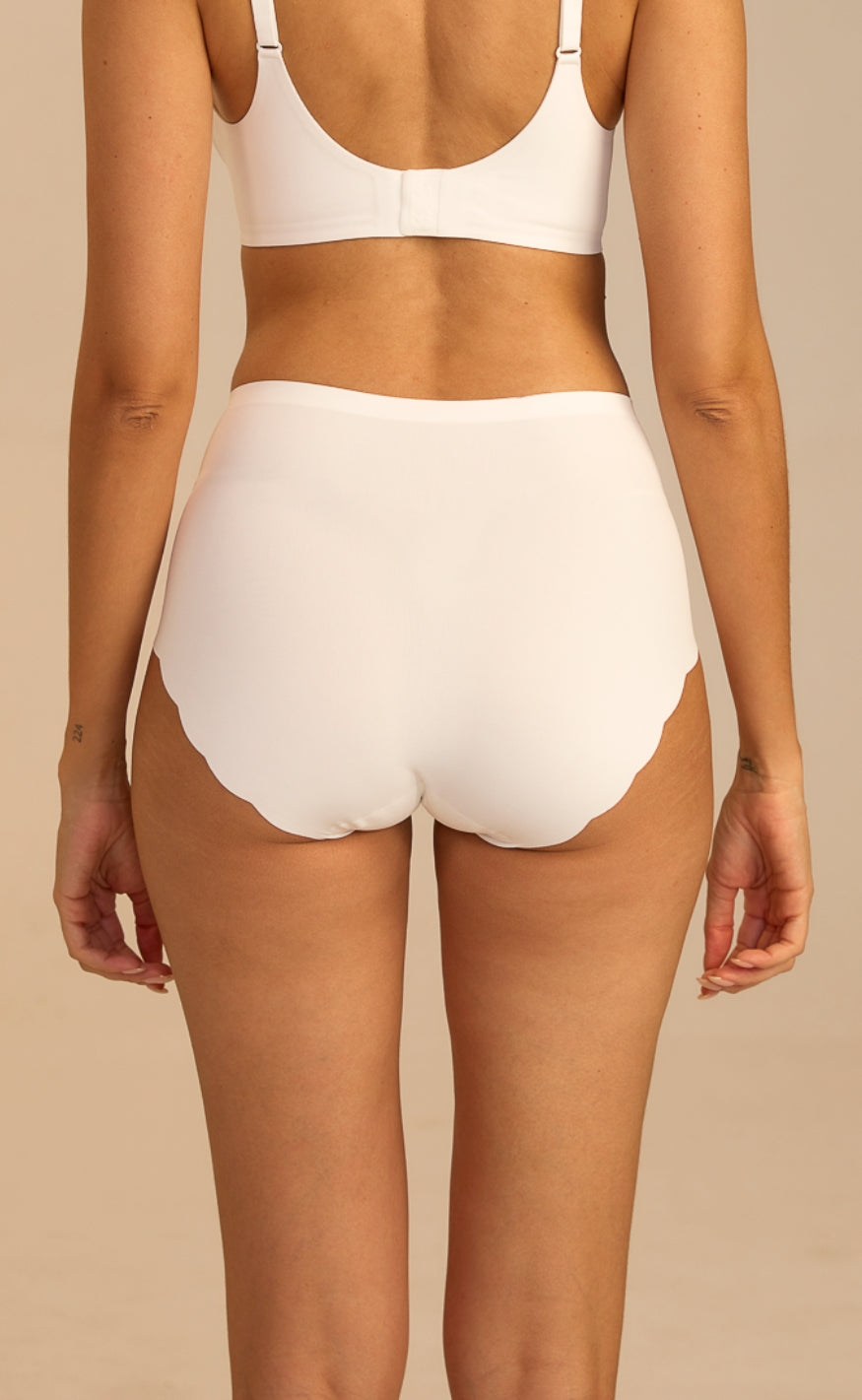FemiFemme Truse - Invisible Highwaist Maxi - White