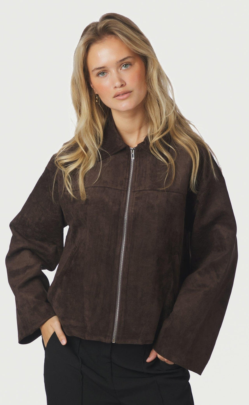 Neo Noir Jakke - Titan Faux Suede - Dark Brown