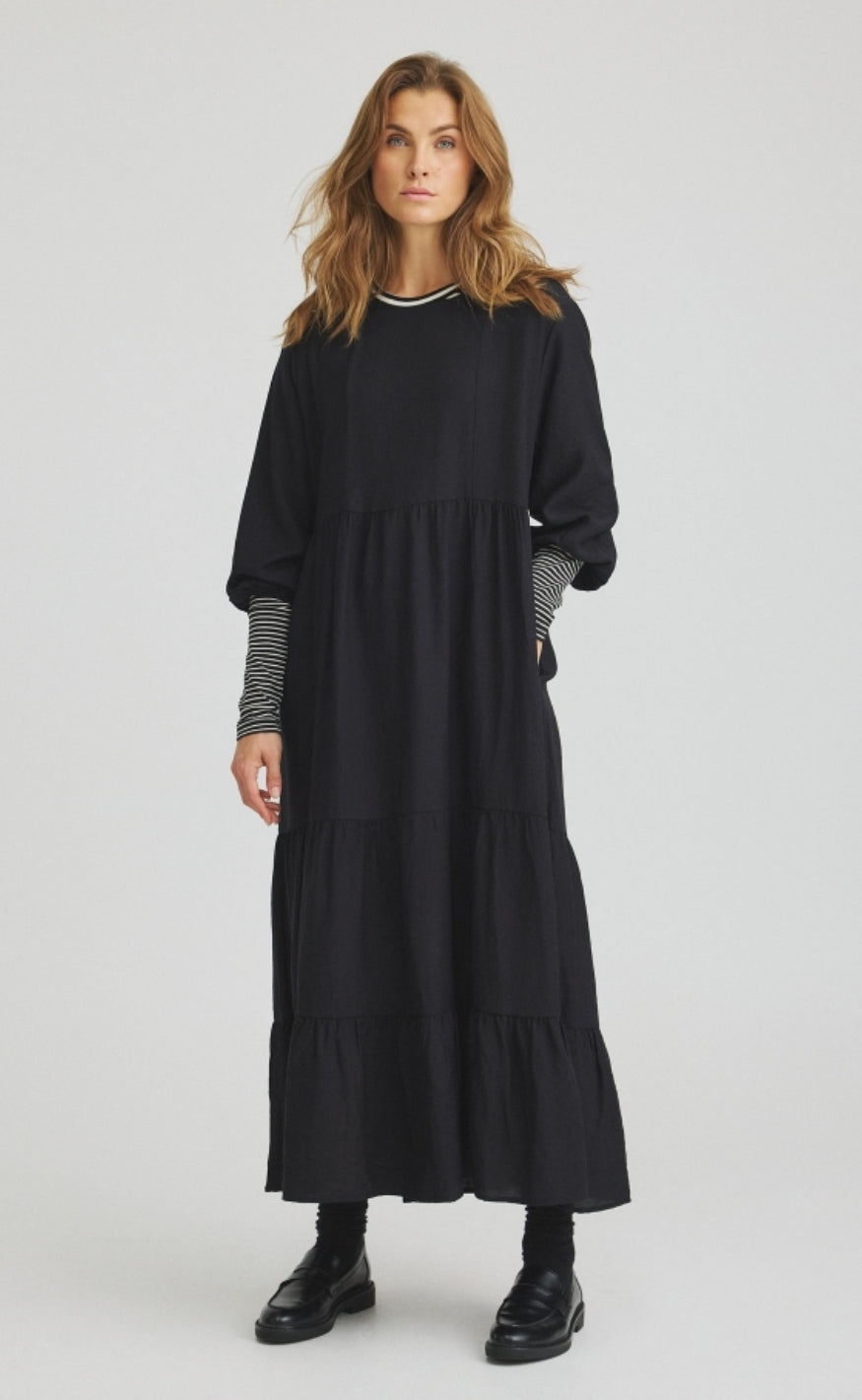 Luxzuz Kjole - Warla - Black