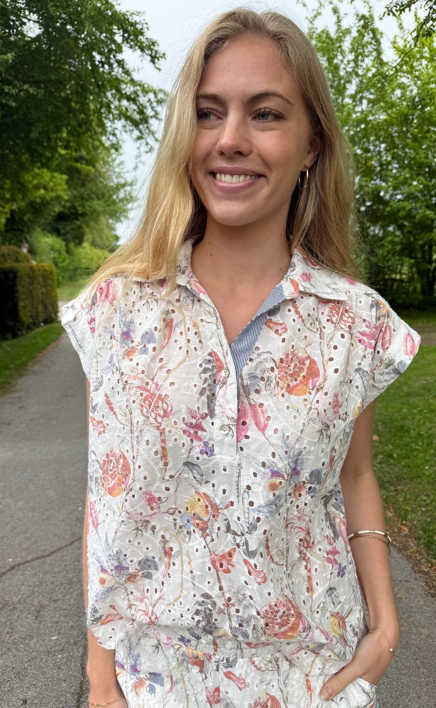 Continue Topp  - Mercy - Print Embrodery