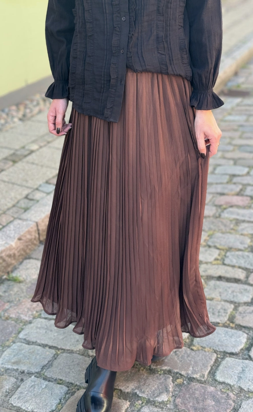 Say INA Copenhagen Skjørt - Kammi Plisse - Dark Brown