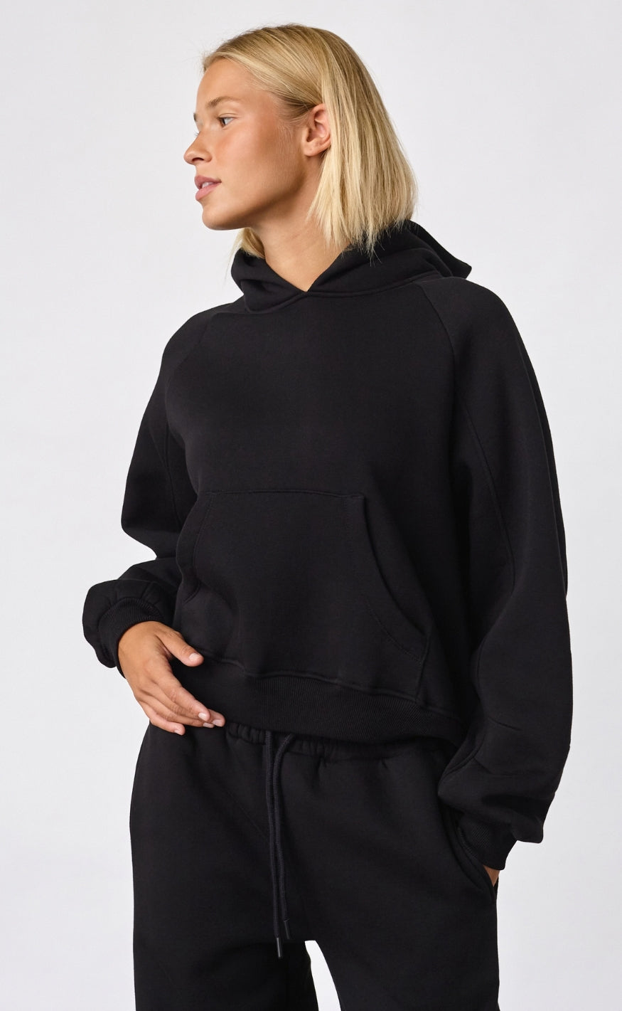 Sisters Point Hoodie - VEMIA - Black