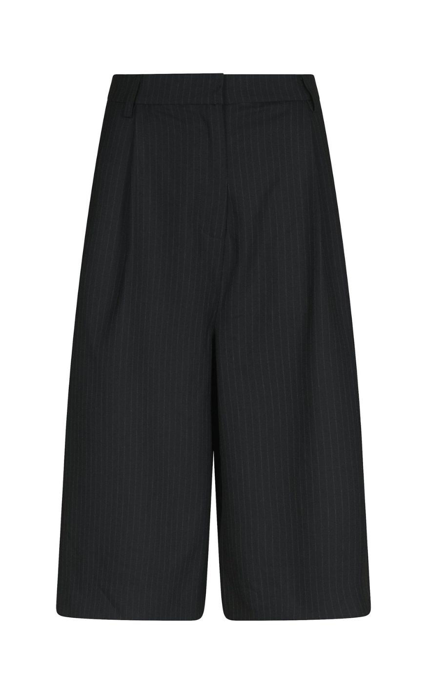 Neo Noir Shorts - Rima Slim Pinstripe - Dark Navy