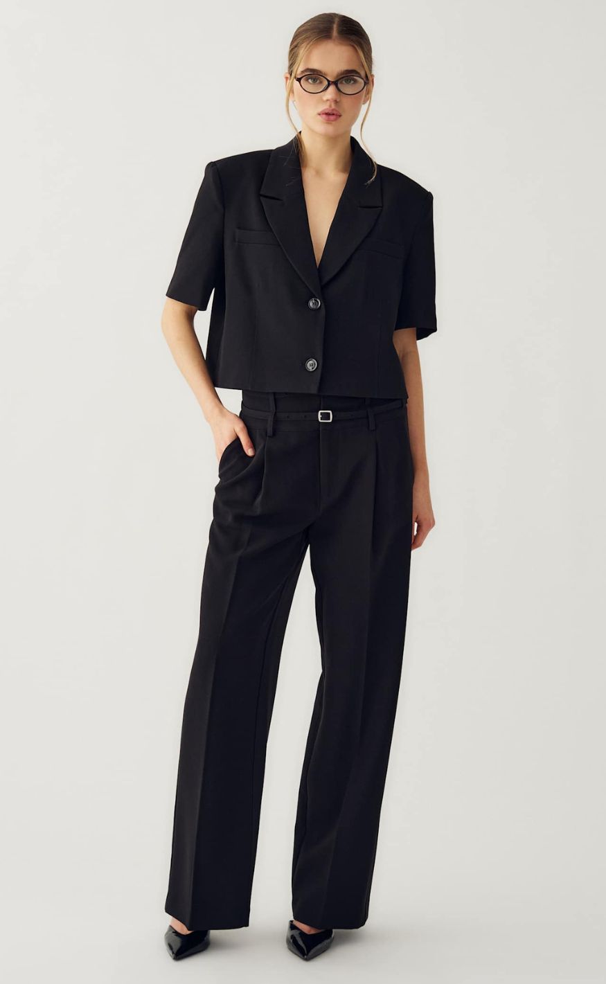 Noella Blazer - Leanne Crop - Black