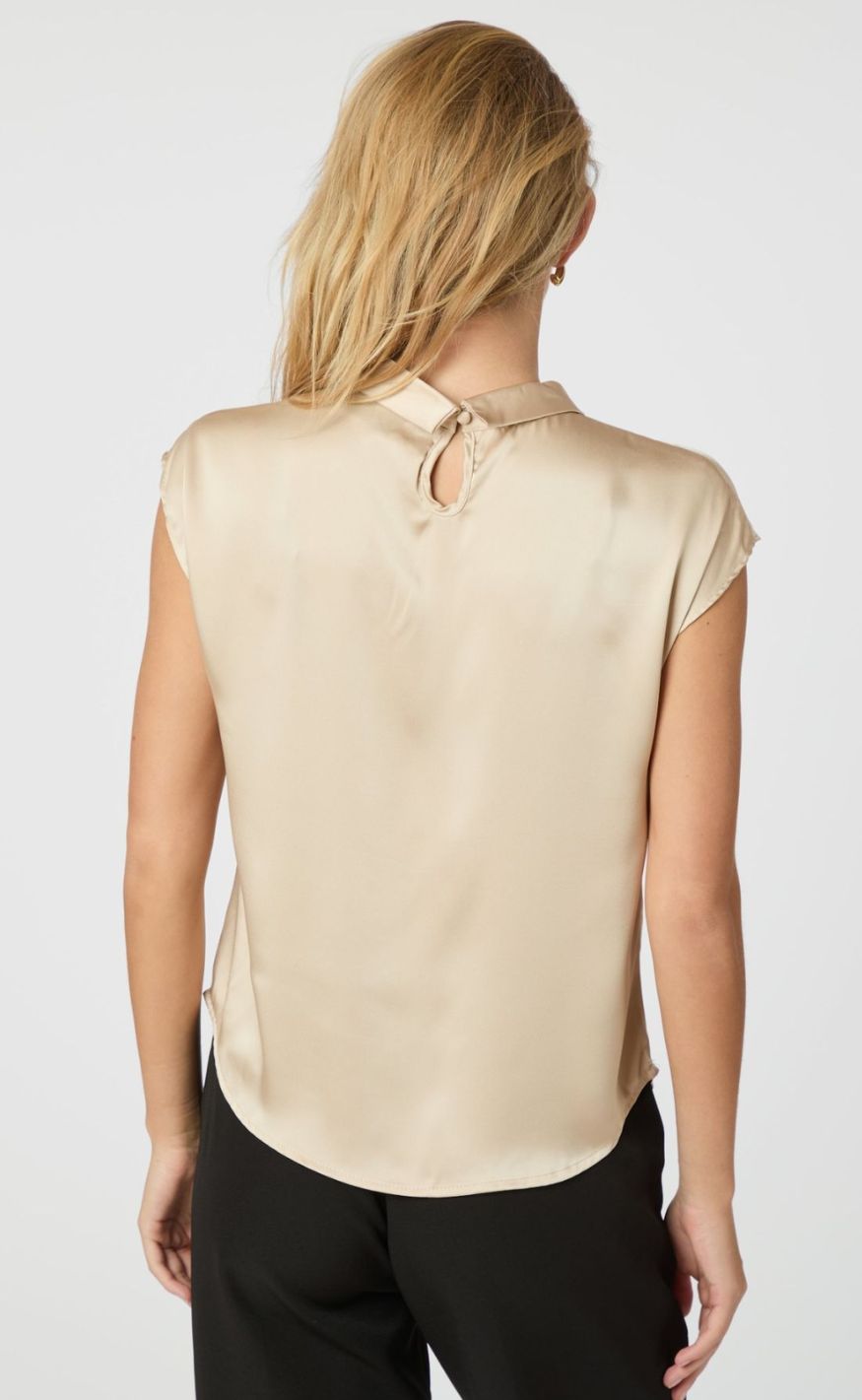 Neo Noir Topp - Fleur Drapy Satin - Dark Sand