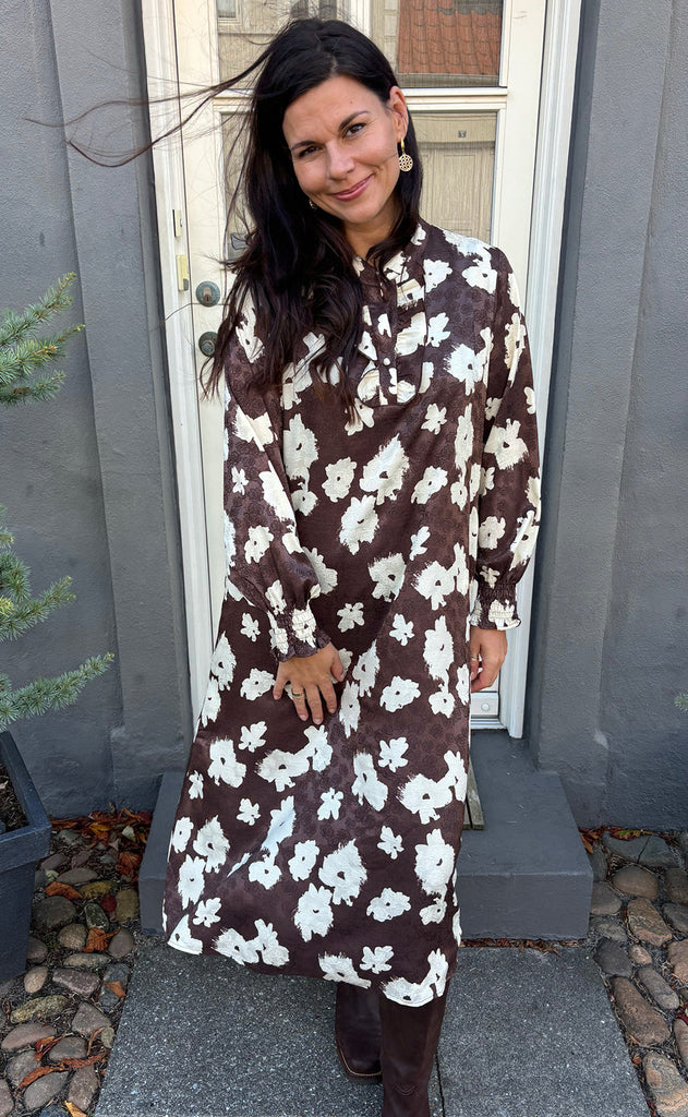 Say INA Copenhagen Kjole - Ella - Dark Brown W. White Flowers