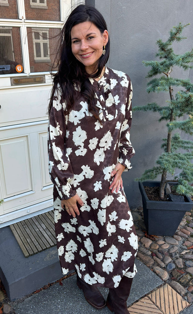 Say INA Copenhagen Kjole - Ella - Dark Brown W. White Flowers
