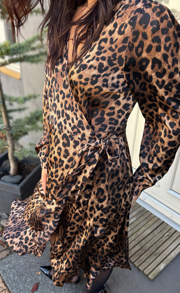 Say INA Copenhagen Kjole - Brina Wrap - Leopard