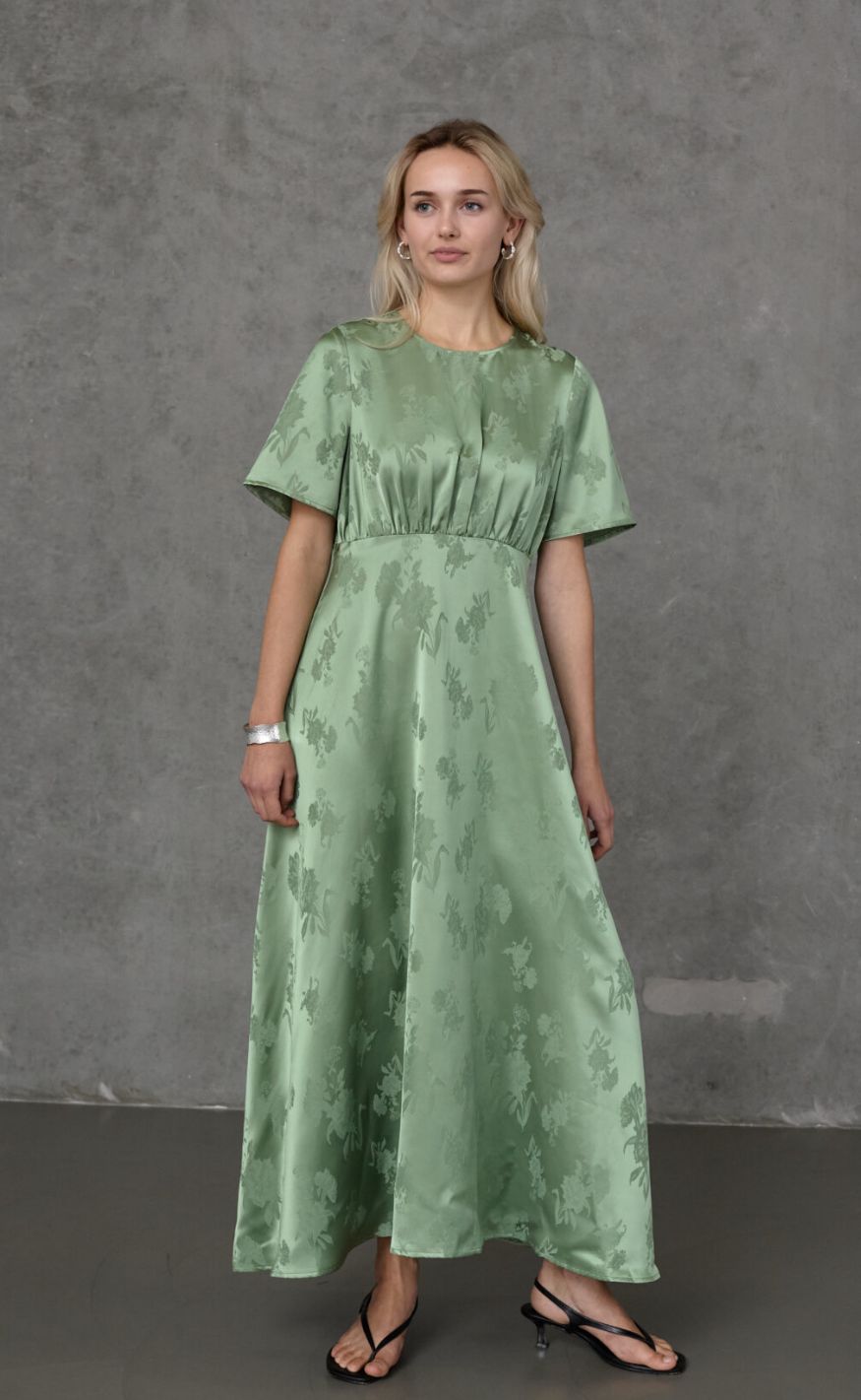 Love & Divine Kjole - Love1561-2 - Green Flower