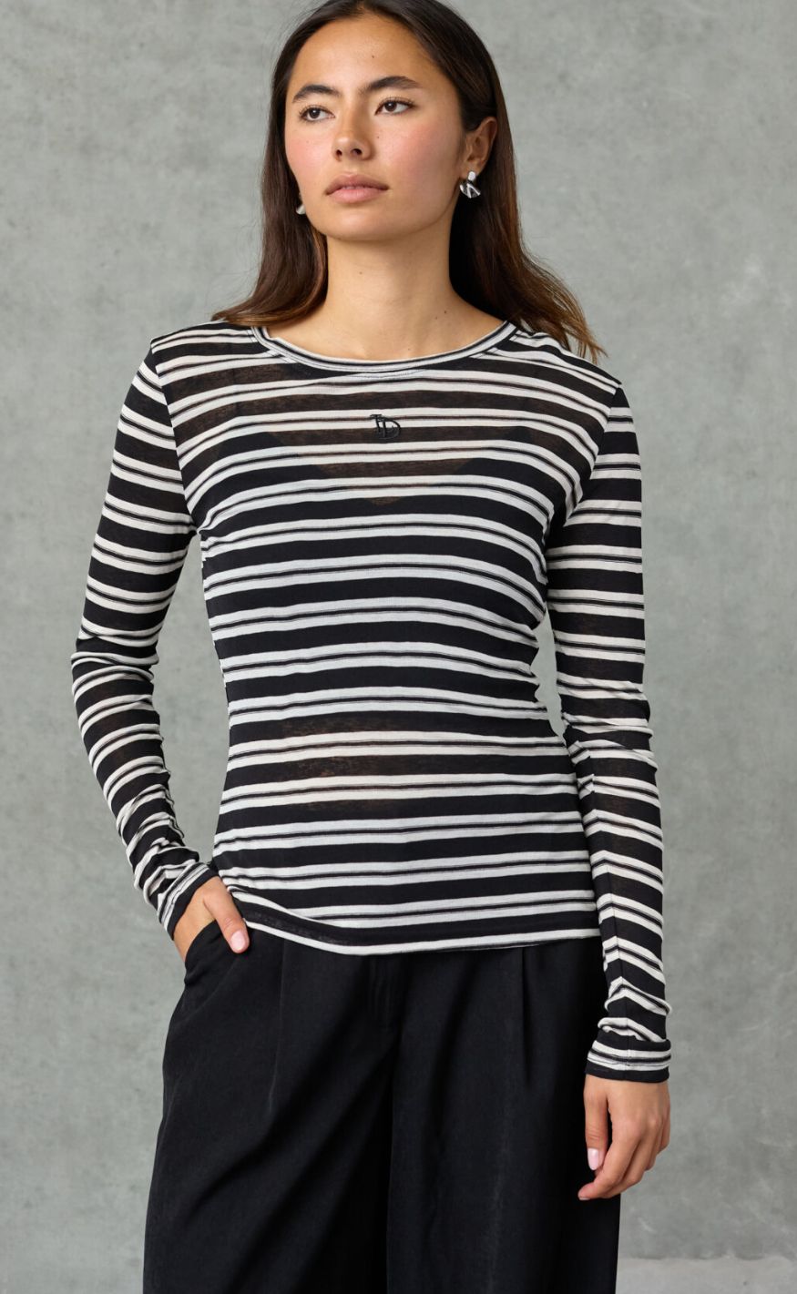 Love & Divine T-shirt - Love1625 - Black Stripes