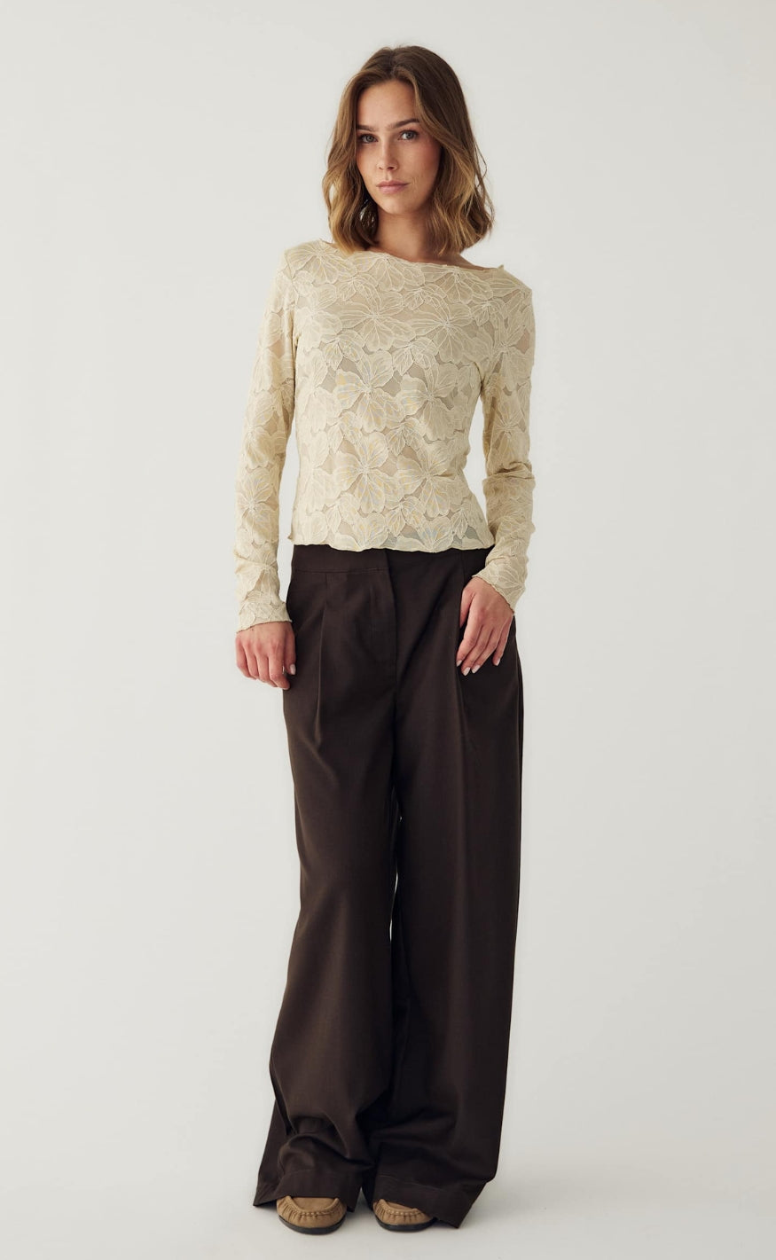 Noella Topp - Mackinley - Antique White