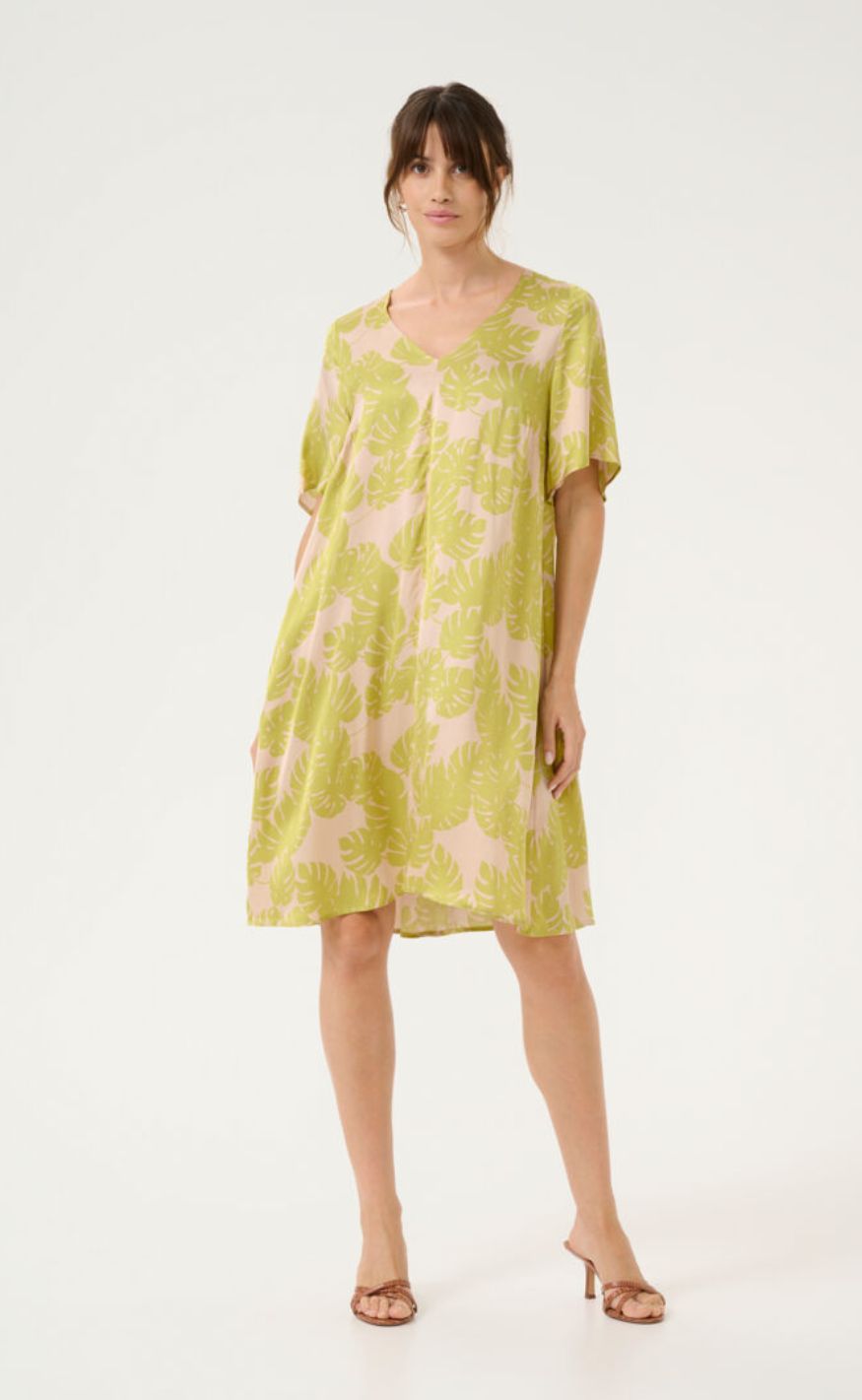 Culture Kjole - Miso Berna Short - Green Palm Leaves