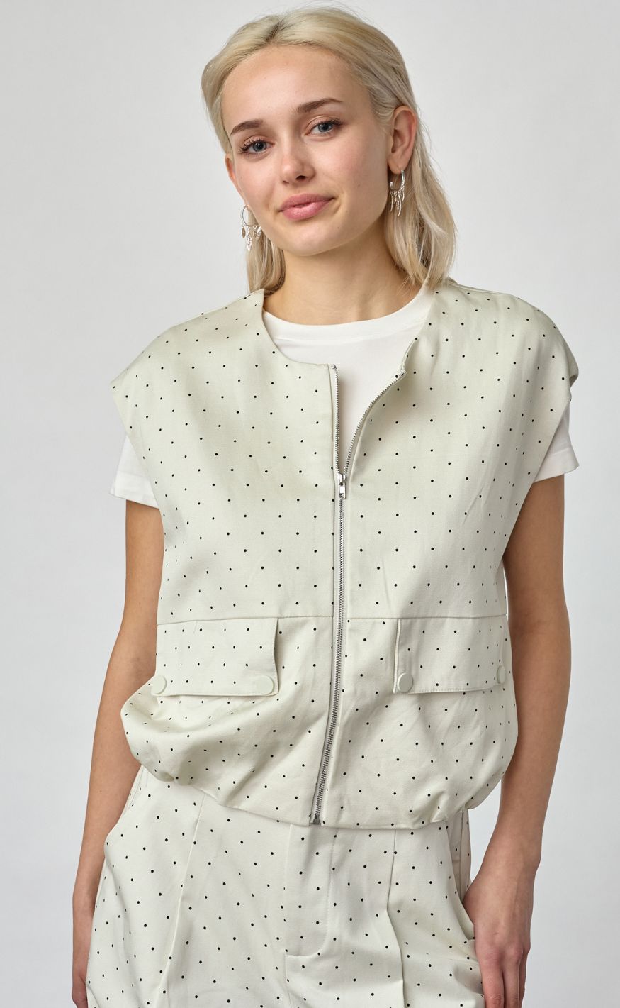 Sisters Point Vest - GARWIN-VE7 - Ivory Dot