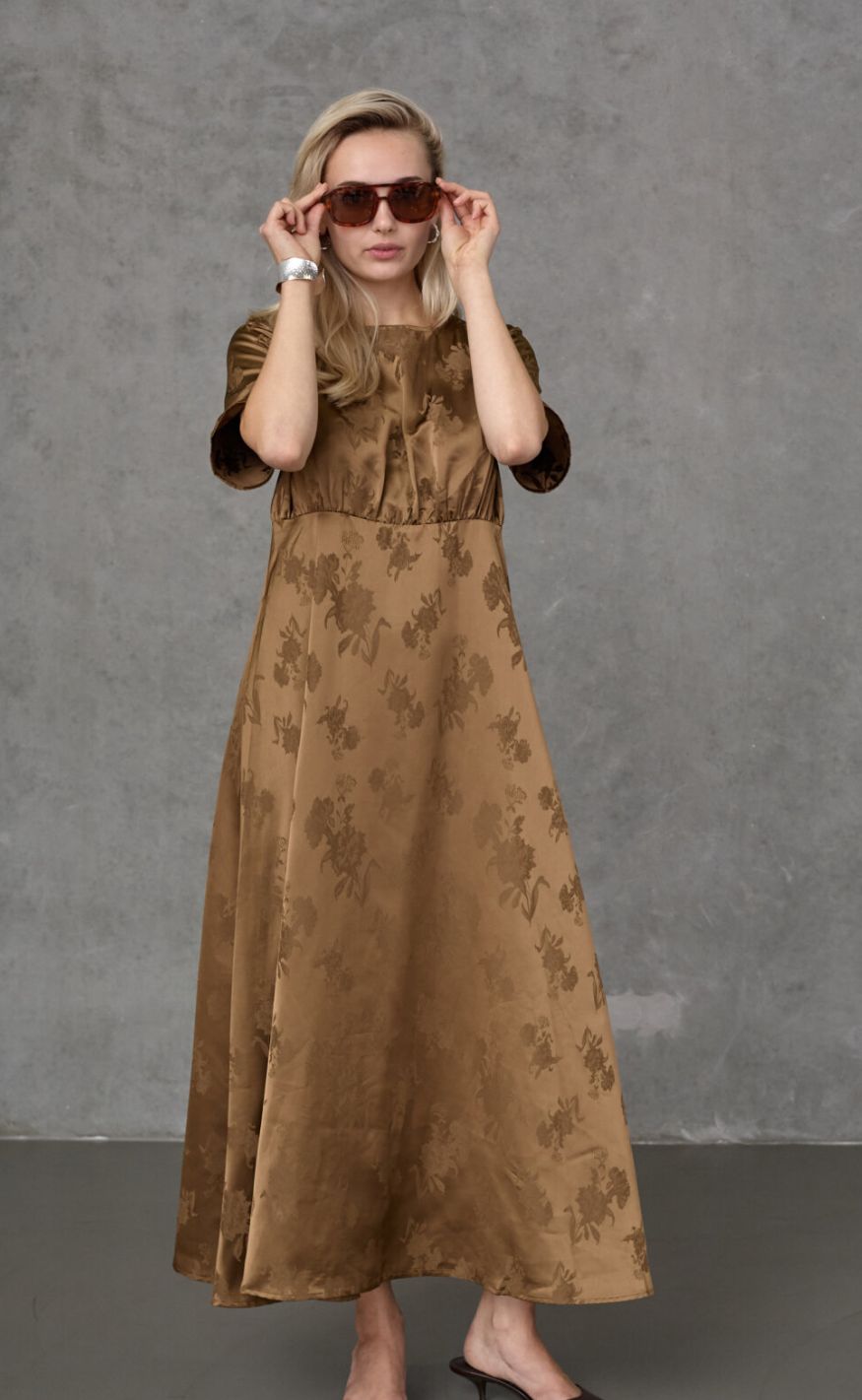 Love & Divine Kjole - Love1561-2 - Brown Flower