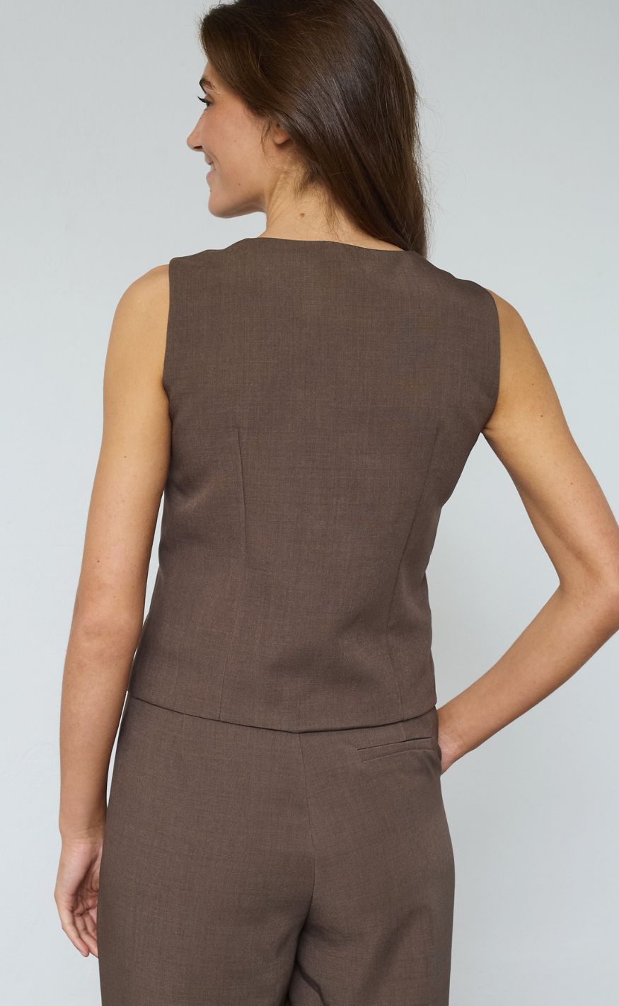 Sisters Point Vest - Geta-VE2 - Teak