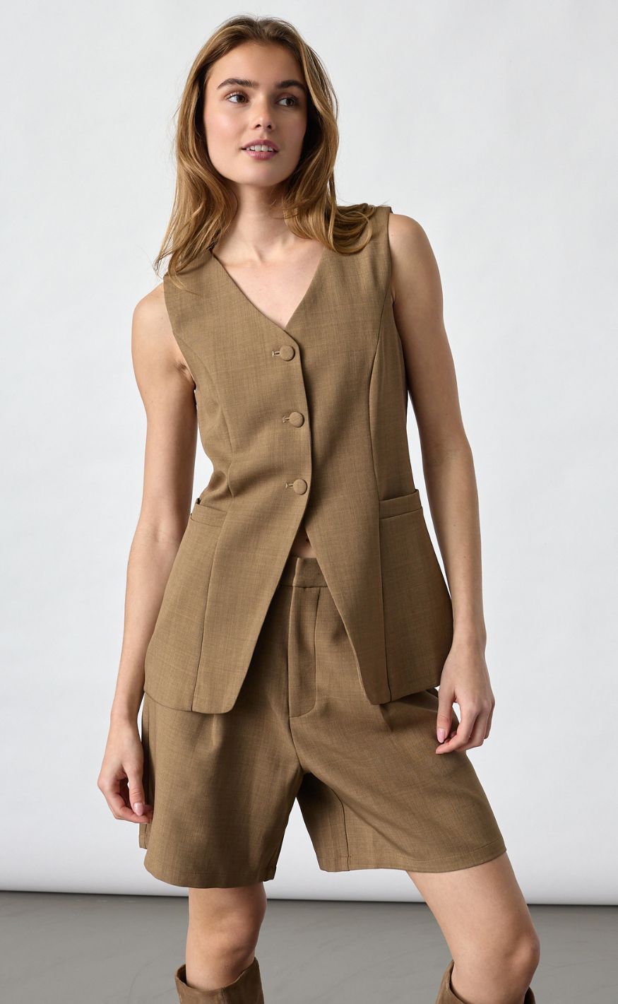 Sisters Point Vest - GAME-VE1 - D. Sand Mel.