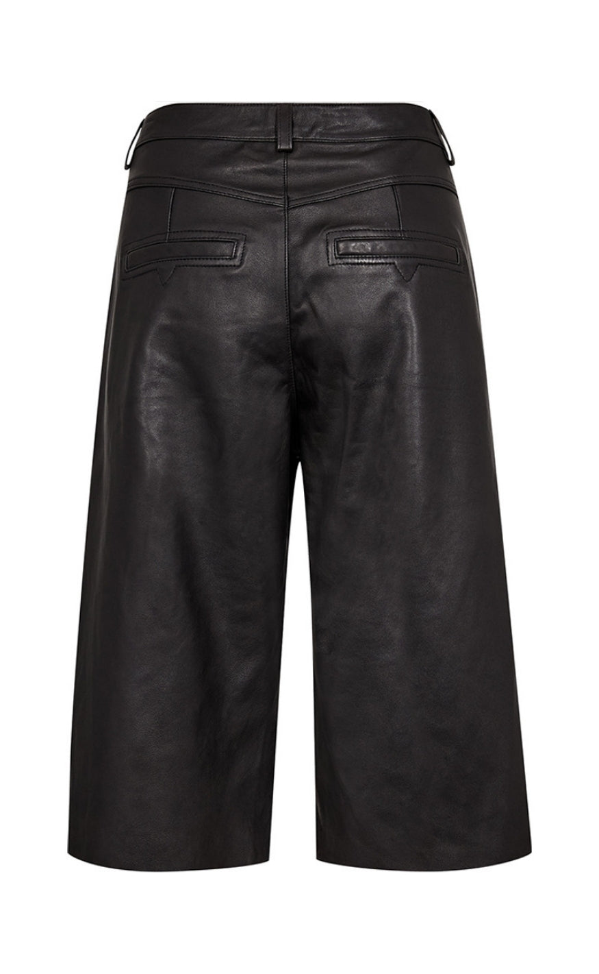 Depeche Shorts - Boa Bermuda - Black