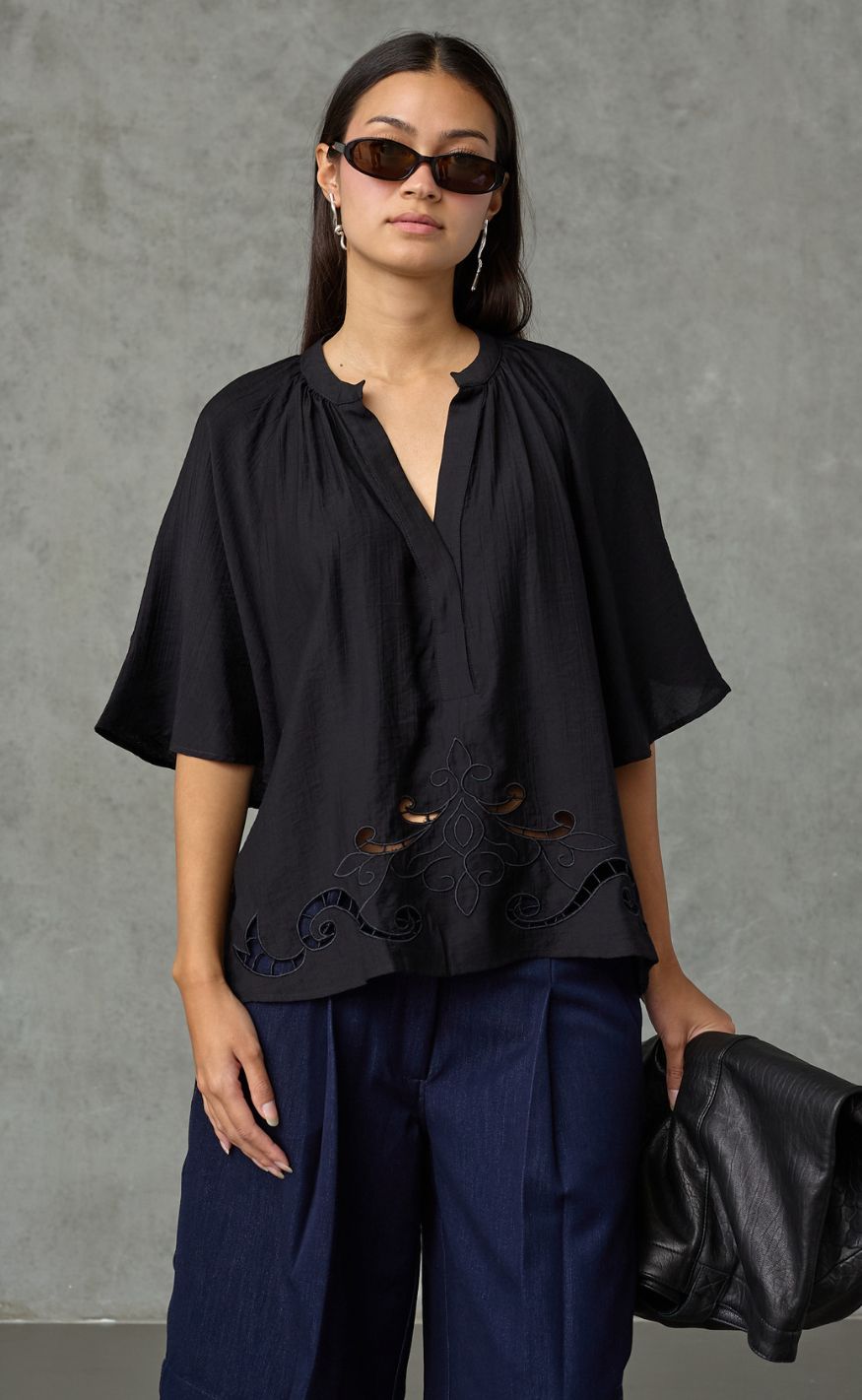 Love & Divine Topp - Love1607 - Black