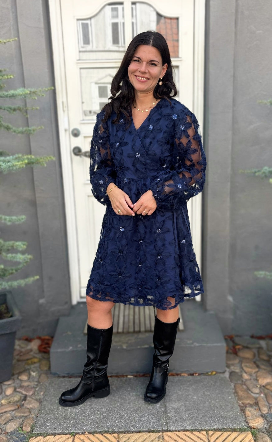 Say INA Copenhagen Kjole - Malina Wrap - Navy Blue Flower